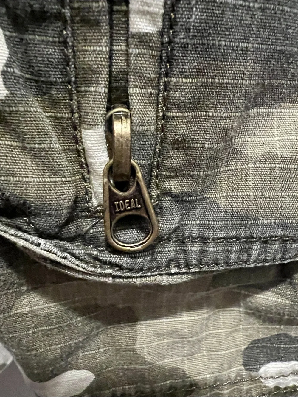 The North Face Men's Camouflage Cargo Shorts — Olive & White